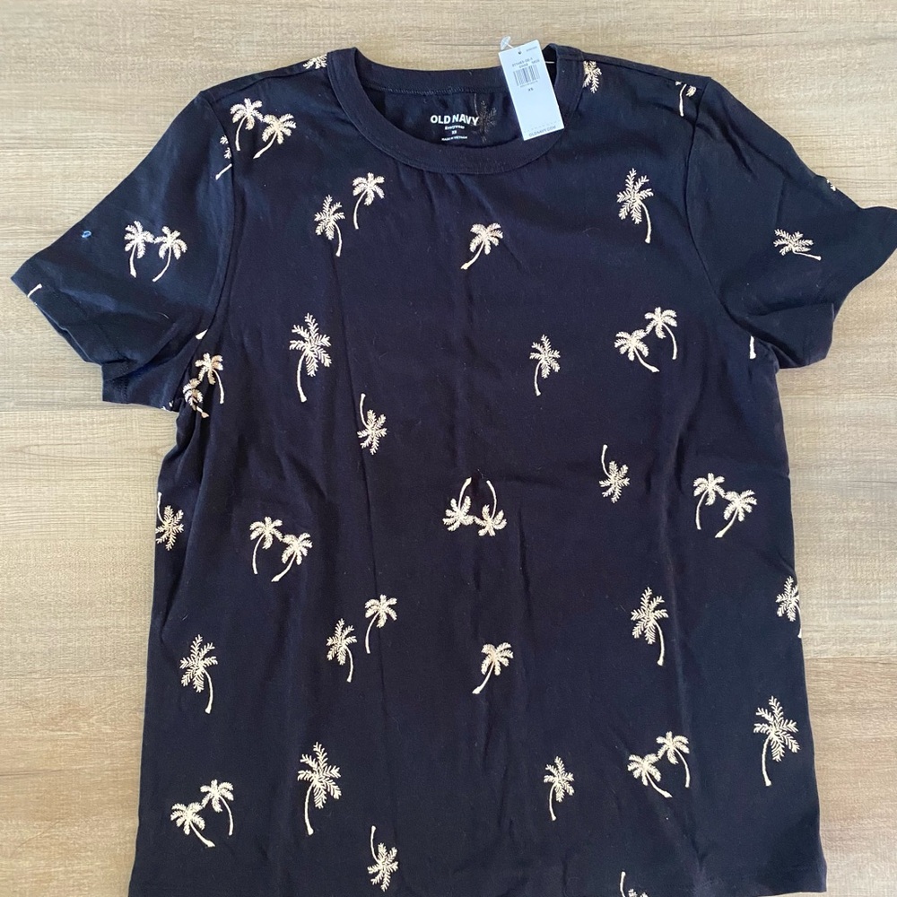 Old Navy Palm Tree Everywhere T-shirt